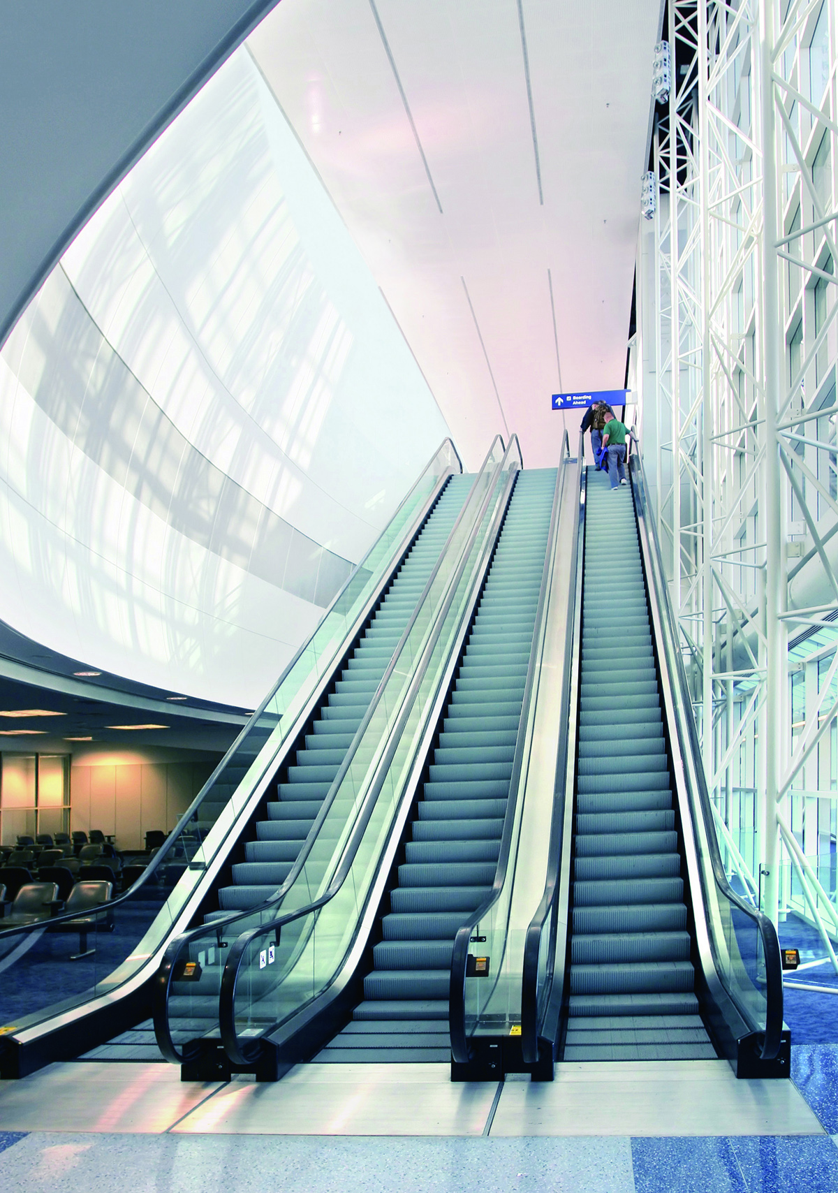 重载公交型自动扶梯（机。